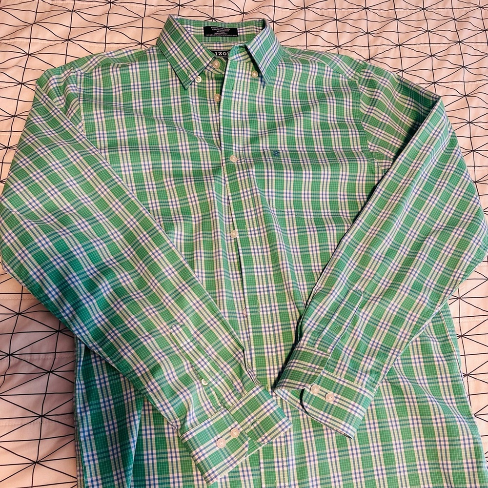 Boys Izod dress shirt like new!!! Size xl 18-20